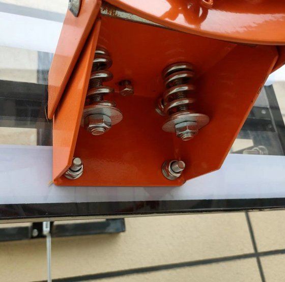 לוח סל מקצועי פוליקרבונט 54 אינץ' עם הרחקה מהקיר DUNK PRO M030